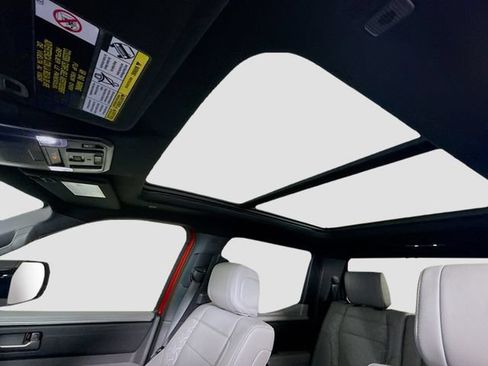 Certified 2025 Toyota Tundra Limited AWD/4WD image 23