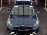 Used 2018 Kia Niro Touring image 2