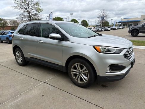 Used 2019 Ford Edge SEL image 7