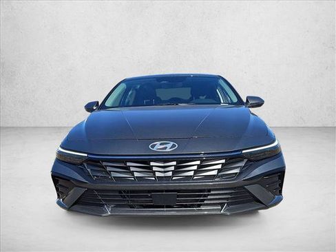 New 2026 Hyundai Elantra Limited image 6