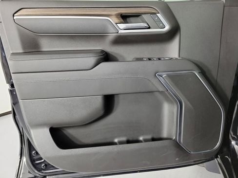 Used 2022 Chevrolet Silverado 1500 LT image 17