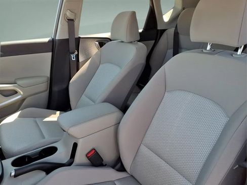 Used 2025 Kia Soul S FWD image 12