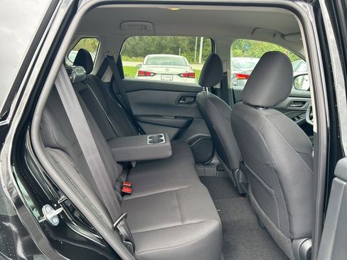 Used 2025 Nissan Rogue S image 37