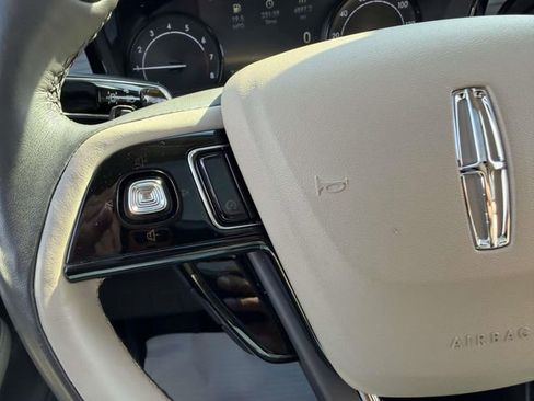 Certified 2022 Lincoln Corsair AWD w/ Premium Package image 27