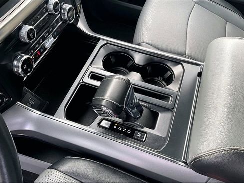 Used 2021 Ford F150 Lariat w/ Equipment Group 502A High image 15