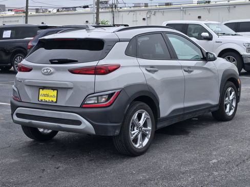 Used 2023 Hyundai Kona SEL FWD image 8