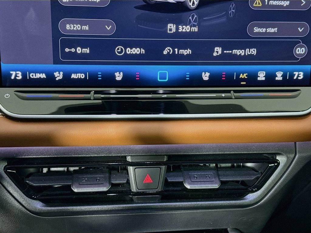 Used 2026 Volkswagen Tiguan SEL R-Line AWD/4WD image 15