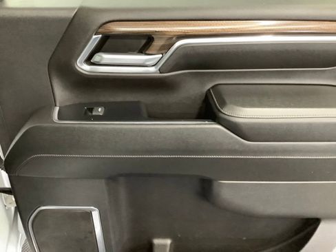 Used 2024 Chevrolet Silverado 2500 LT image 26