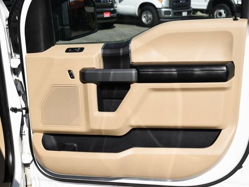 Used 2017 Ford F150 XLT w/ Equipment Group 301A Mid image 36