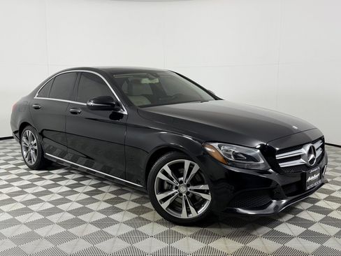 Used 2016 Mercedes-Benz C 300 Sedan image 2