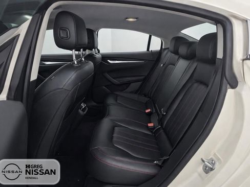 Used 2018 Maserati Ghibli RWD image 12