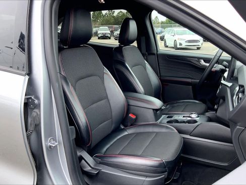Certified 2024 Ford Escape ST-Line w/ Tech Pack #1 image 8