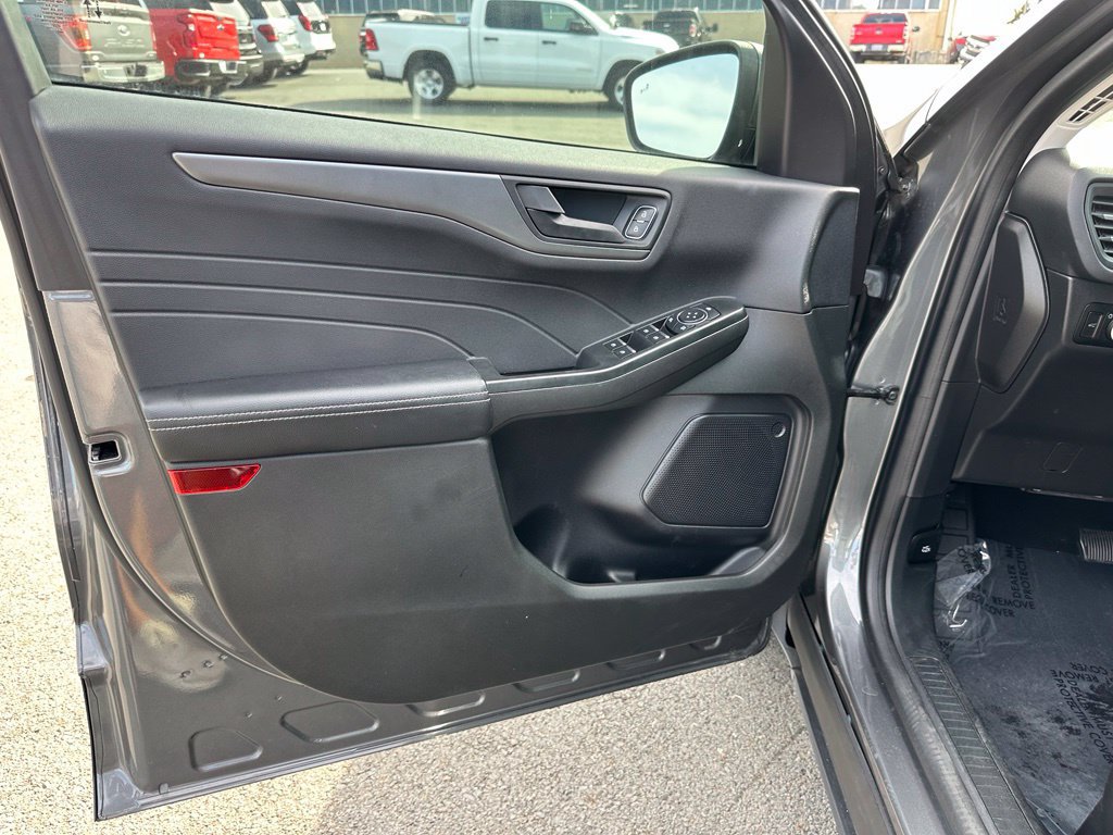 Used 2023 Ford Escape Active FWD image 14