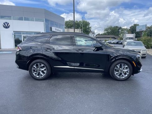 Certified 2025 Kia Sportage SX FWD image 4