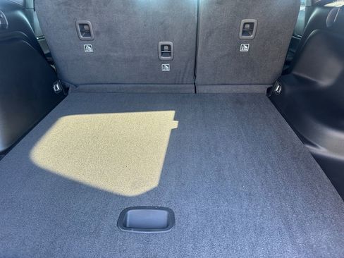 New 2025 Jeep Grand Cherokee Altitude image 17