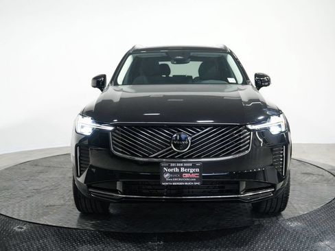 Used 2025 Volvo XC90 B6 Plus AWD/4WD image 2