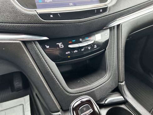 Used 2022 Cadillac XT5 Luxury AWD/4WD image 29