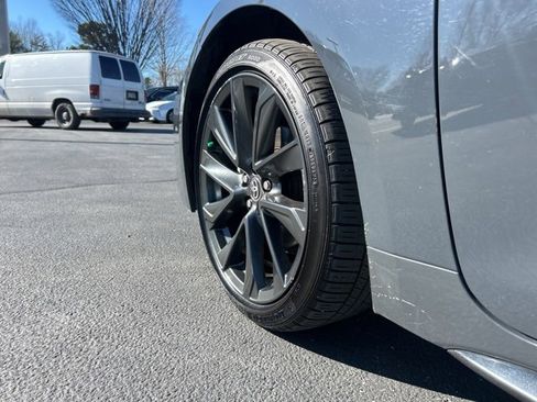 Used 2023 Toyota Corolla SE w/ SE Premium Package image 9