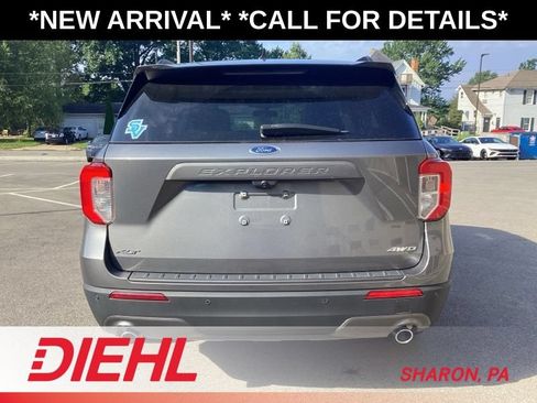 Used 2022 Ford Explorer XLT w/ Equipment Group 202A AWD/4WD image 6