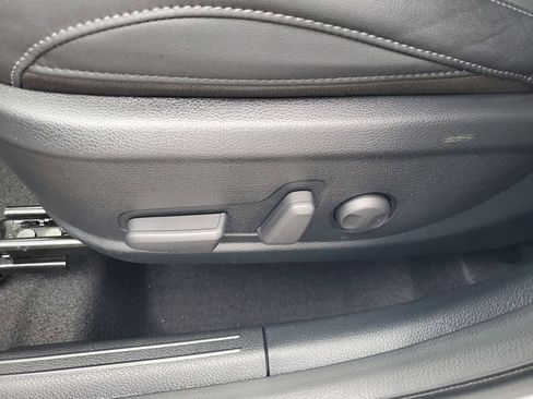 Used 2025 Kia Seltos EX w/ EX Sunroof Package image 7