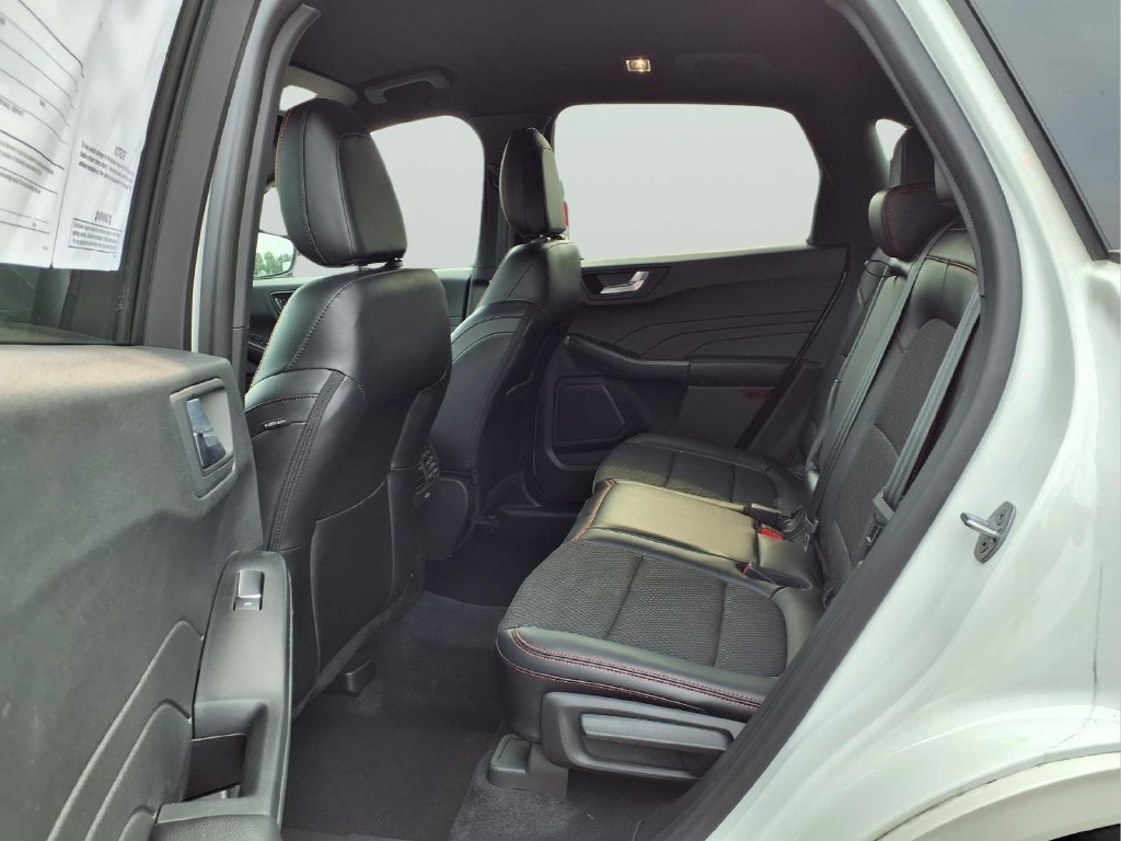 Used 2023 Ford Escape ST-Line w/ Tech Pack #1 FWD image 10