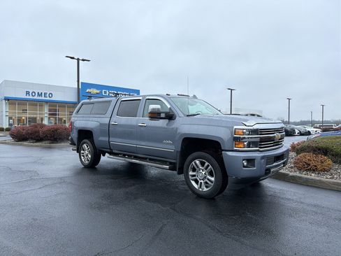 Used 2016 Chevrolet Silverado 2500 High Country image 3