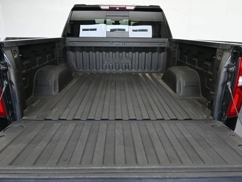 Used 2019 Chevrolet Silverado 1500 High Country w/ Technology Package AWD/4WD image 31