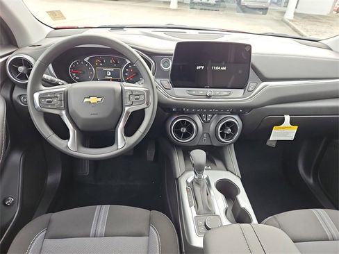 New 2026 Chevrolet Blazer LT w/ Convenience Package image 8