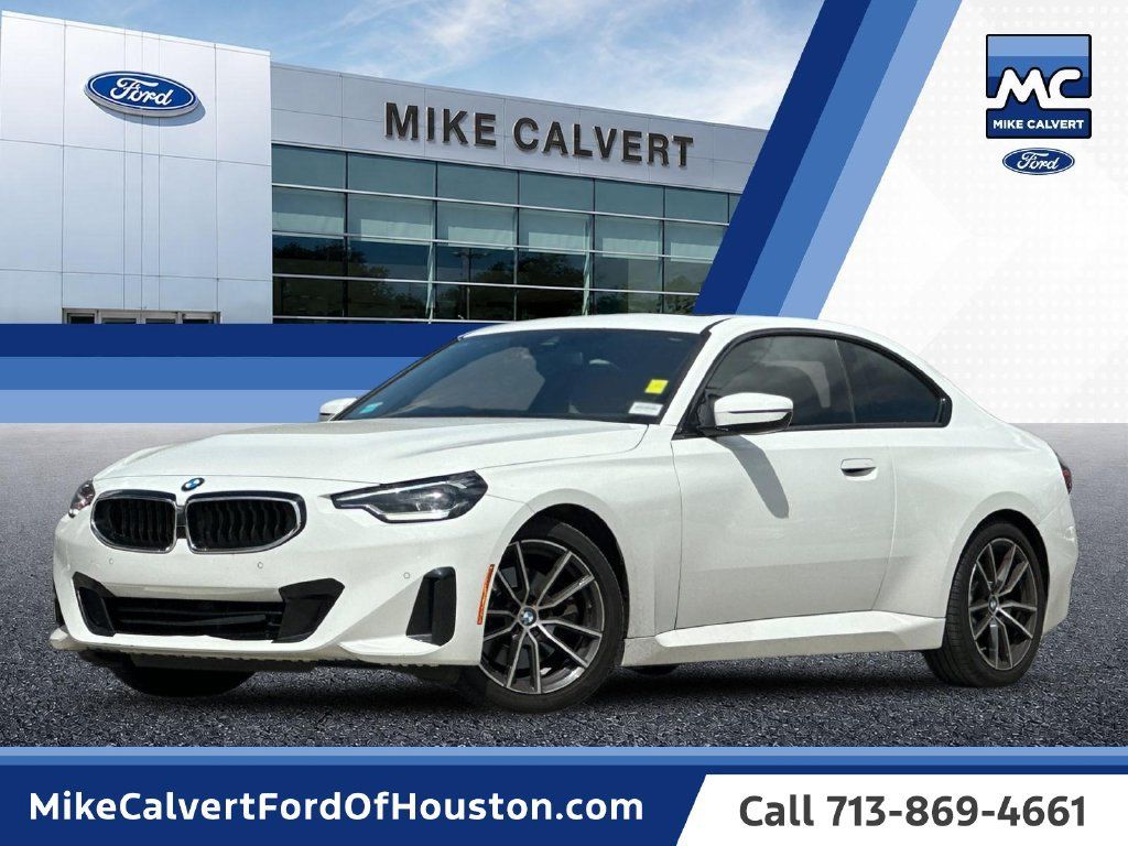 Used 2024 BMW 230i Coupe w/ Convenience Package RWD image 1