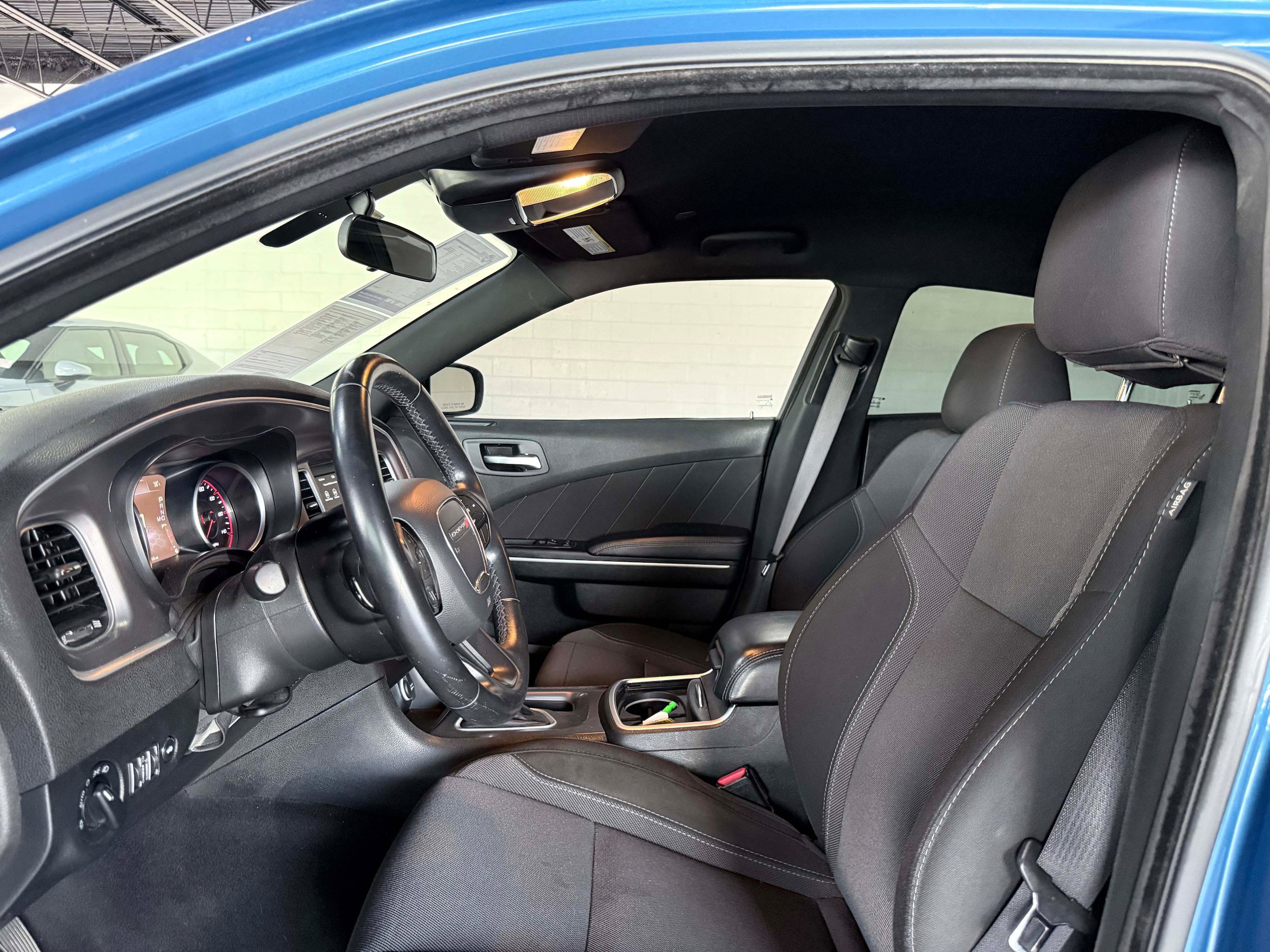 Used 2022 Dodge Charger SXT RWD image 10