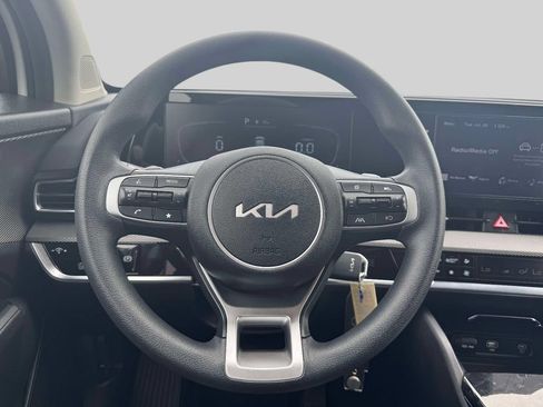 Used 2024 Kia Sportage LX AWD/4WD image 12