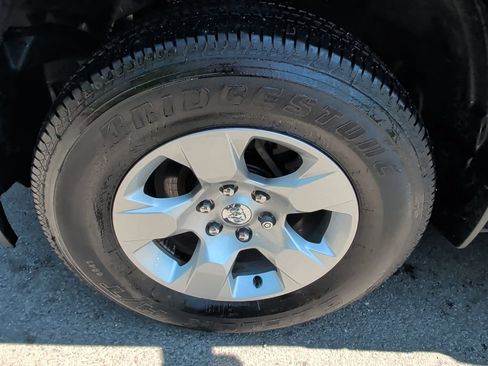 Used 2023 RAM 1500 Big Horn AWD/4WD image 9