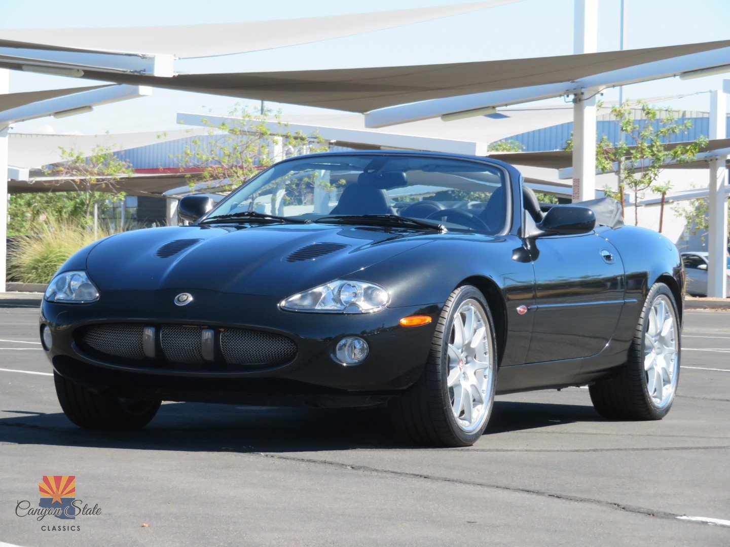 Used 2002 Jaguar XK8 Convertible RWD image 9