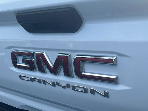 New 2025 GMC Canyon Elevation image 7