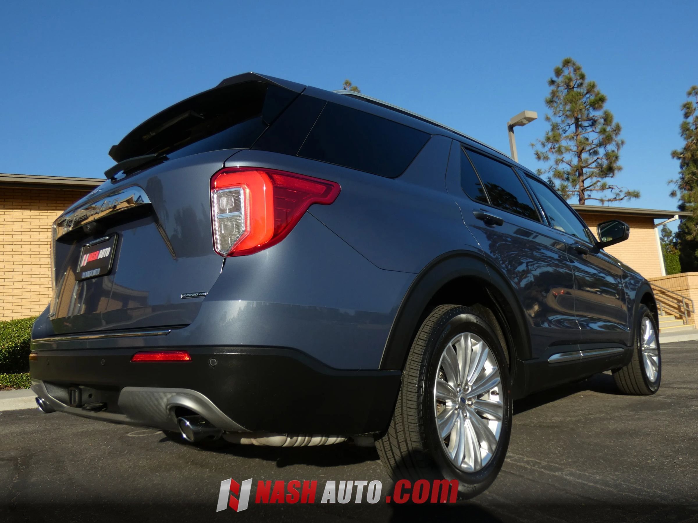 Used 2021 Ford Explorer Limited AWD/4WD image 8