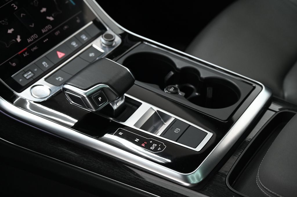 Used 2020 Audi Q8 Premium w/ Cold Weather Package AWD/4WD image 34