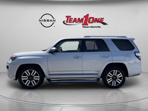 Used 2024 Toyota 4Runner Limited RWD image 5