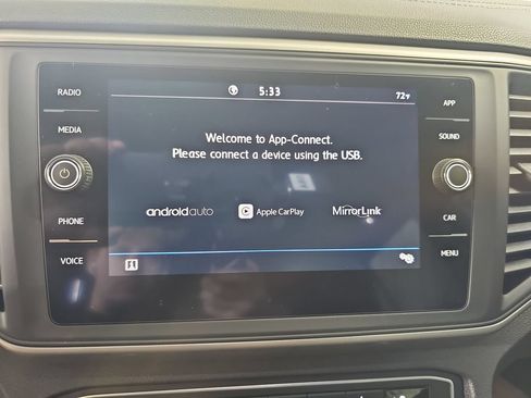 Used 2020 Volkswagen Atlas Cross Sport SE w/ Panoramic Sunroof Package FWD image 29