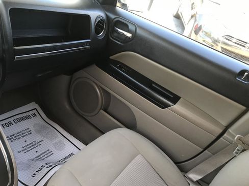 Used 2014 Jeep Patriot Sport w/ Power Value Group AWD/4WD image 14
