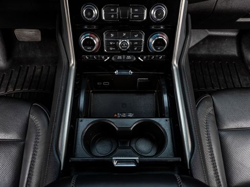 Used 2023 GMC Yukon Denali w/ Denali Reserve Package image 28