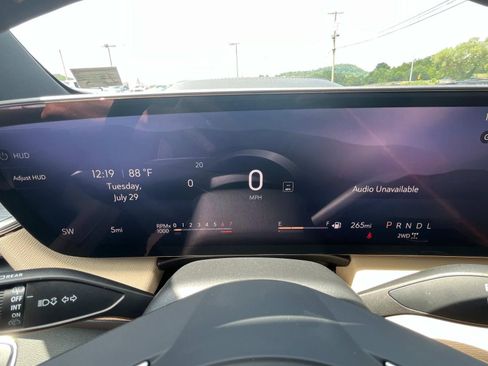 New 2026 Buick Enclave Preferred w/ Power Package AWD/4WD image 36