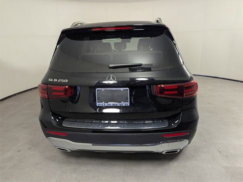 New 2026 Mercedes-Benz GLB 250 image 5