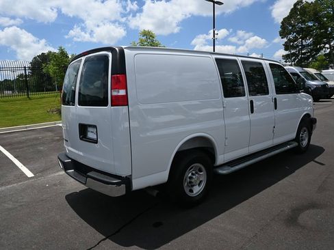 Used 2025 Chevrolet Express 2500 w/ Driver Convenience Package RWD image 23
