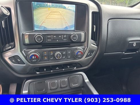 Used 2018 Chevrolet Silverado 1500 LT w/ Texas Edition AWD/4WD image 17