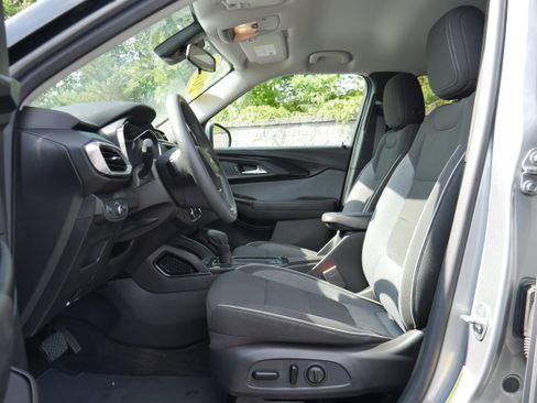 Certified 2023 Chevrolet TrailBlazer LT FWD image 12