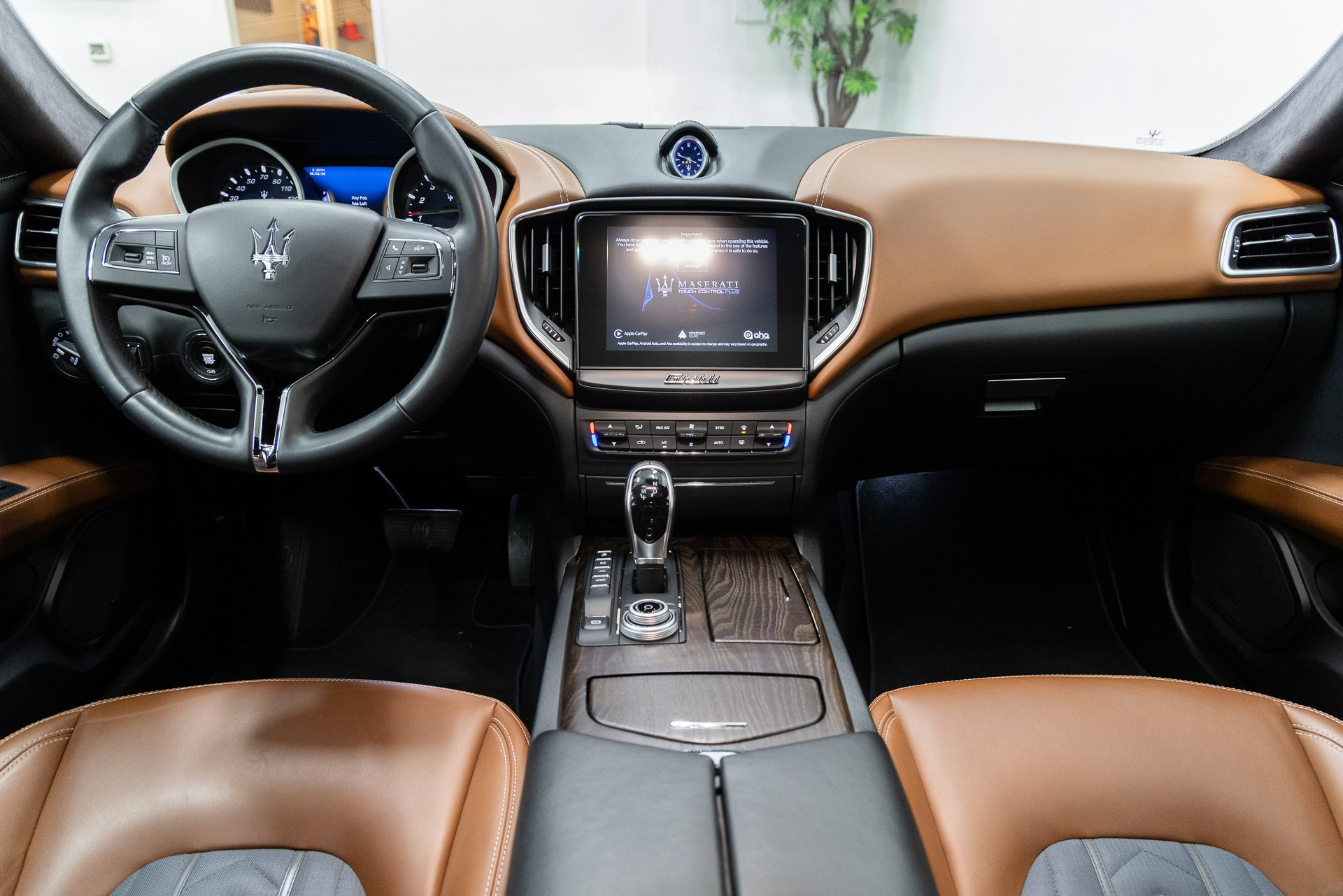 Used 2018 Maserati Ghibli GranLusso RWD image 5