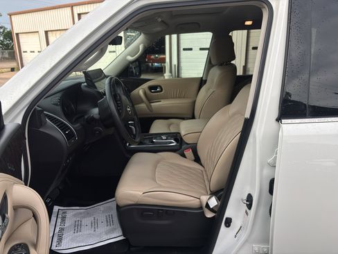 Used 2023 Nissan Armada Platinum w/ Captain's Chairs Package AWD/4WD image 12