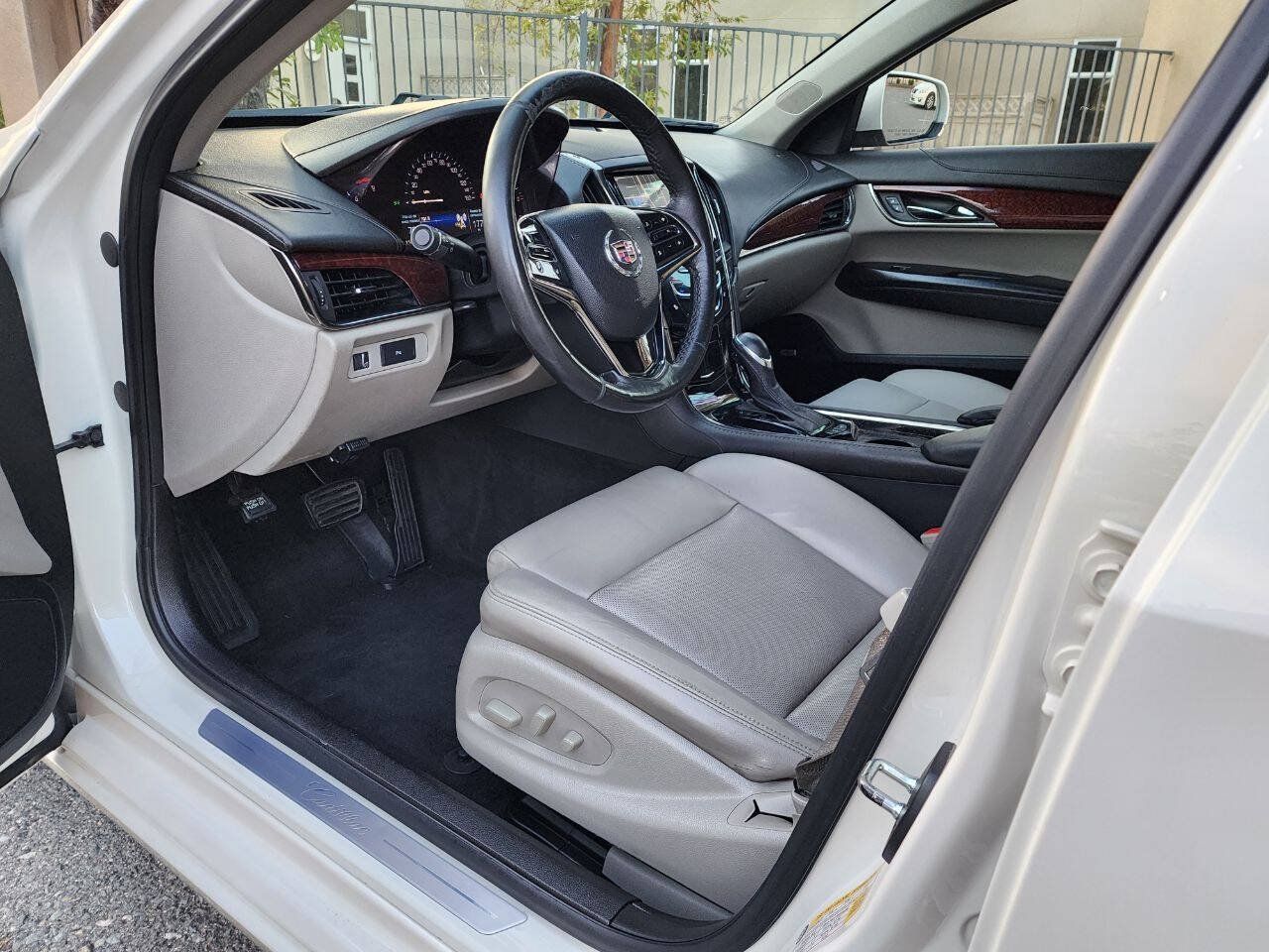 Used 2013 Cadillac ATS Luxury w/ Cold Weather Package RWD image 21