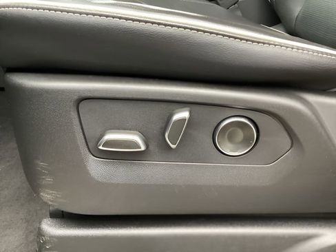 Used 2024 Cadillac Escalade ESV Premium Luxury image 16