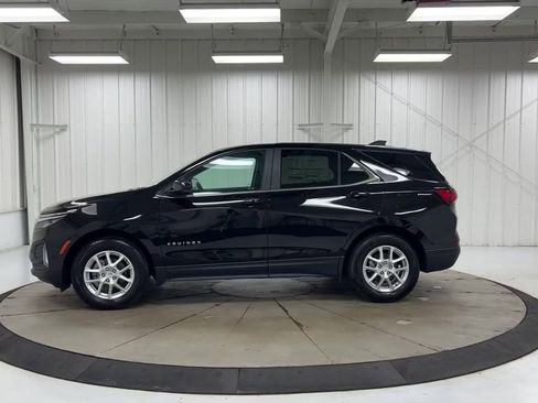 Used 2023 Chevrolet Equinox LT FWD image 5